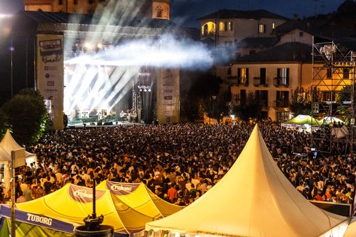 Il Palco Rosso di Collisioni - foto di Riccardo Medana
