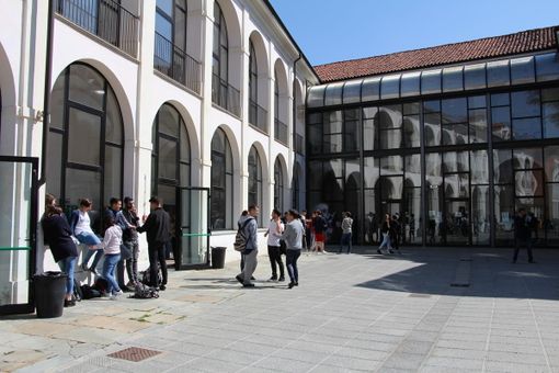 Giornata della Memoria: il "Giolitti-Gandino" di Bra la celebra leggendo Il Canto di Ulisse