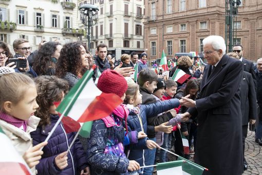 Il presidente Sergio Mattarella, qui durante una visita a Torino, oggi sarà ad Alba