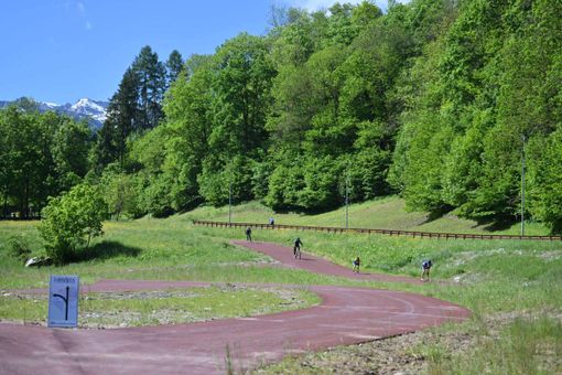 Bandiera nera di Legambiente al Comune di Chiusa Pesio per l'impatto della pista di Skiroll