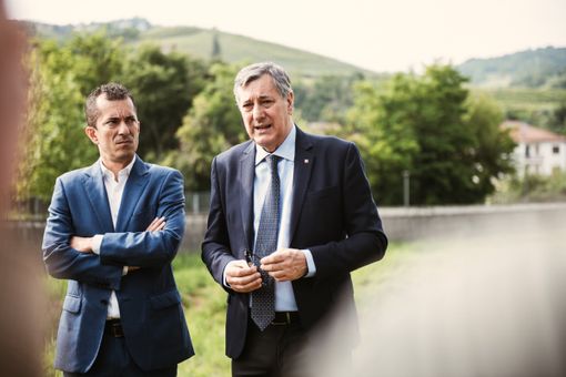 L'assessore Luigi Icardi, qui col collega di Giunta Marco Gabusi (foto Barbara Guazzone) L'assessore Luigi Icardi, qui col collega di Giunta Marco Gabusi (foto Barbara Guazzone)