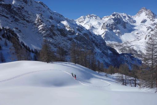 Scorcio innevato della Valle Maira Scorcio innevato della Valle Maira