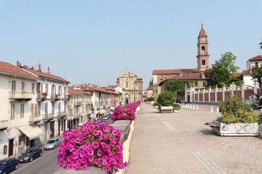 A Bra la “Pedalando tra le Vigne in Rosa di Langhe, Roero e Monferrato”