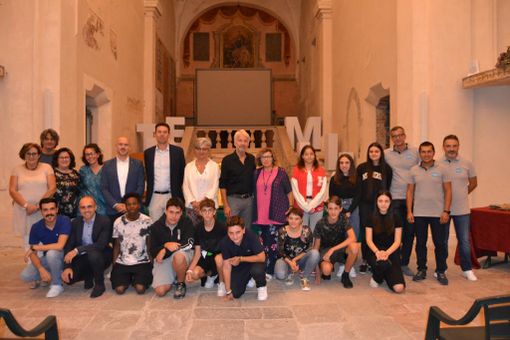 Nuovi computer alla scuola superiore di Cortemilia