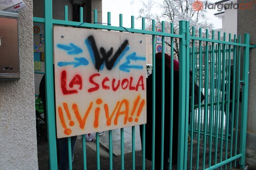 Chiudere l'anno scolastico in Dad? Il ministro Bianchi: "Si tornerà in presenza, ma faremo tesoro di questa lezione"