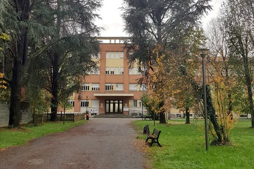 Il complesso scolastico di via Giansana a Sommariva del Bosco