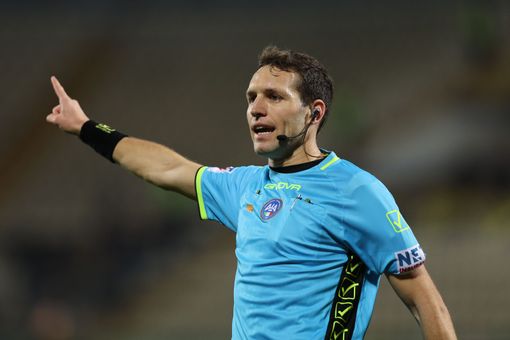 La serie A arbitrale ad Alba per un allenamento con Matteo Marcenaro La serie A arbitrale ad Alba per un allenamento con Matteo Marcenaro