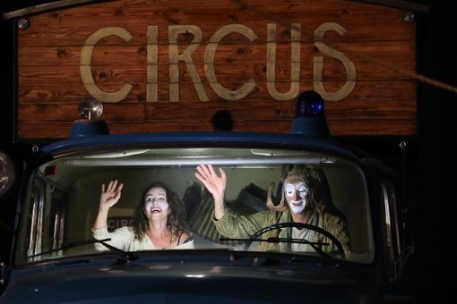 Mirabilia parte da Alba: fino a domenica la città sarà animata dal grande festival di circo contemporaneo