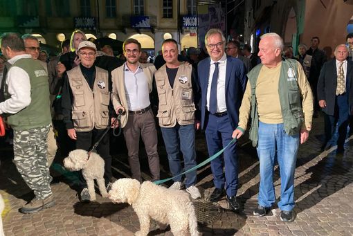 Il Capodanno del Tartufo ha dato il via alla stagione della cerca in Piemonte (foto Comune di Alba)