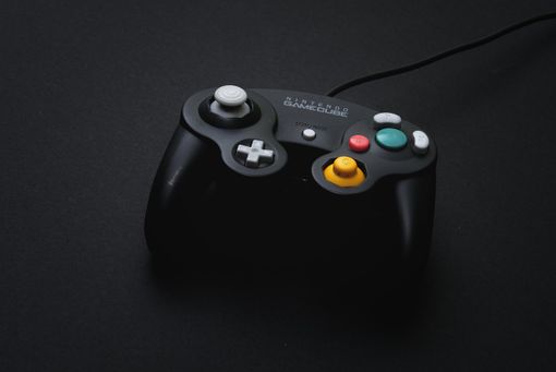 Videogiochi semplici o complessi? Le due facce di una medaglia che piace agli italiani