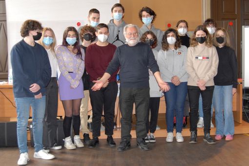 Gli alunni del Liceo Musicale "Leonardo Da Vinci" con il Maestro Gian Piero Reverberi