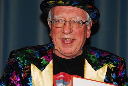 Cherasco, Mago Sales festeggia un quarto di secolo di "sorrisi donati"