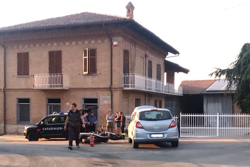 Priocca, ennesimo incidente all’incrocio tra via Pirio e la provinciale per San Damiano d'Asti [FOTO]