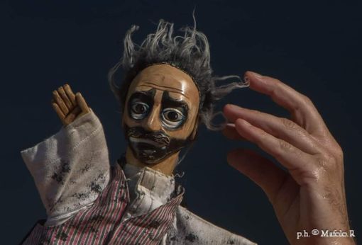 Piobesi d'Alba, La Morra e Scaparoni: il 3, 4 e 5 luglio, Burattinarte porta in scena magia, risate e poesia sotto le stelle Piobesi d'Alba, La Morra e Scaparoni: il 3, 4 e 5 luglio, Burattinarte porta in scena magia, risate e poesia sotto le stelle