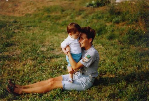 Un'immagine felice di Daniela Gaggiano, prima dell'emorragia cerebrale che ha causato alla donna la cosiddetta "locked-in syndrome", o sindrome del chiavistello Un'immagine felice di Daniela Gaggiano, prima dell'emorragia cerebrale che ha causato alla donna la cosiddetta "locked-in syndrome", o sindrome del chiavistello