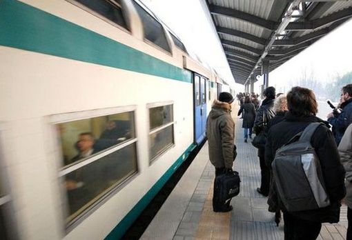 In arrivo il “Bonus” per i pendolari abbonati di Trenitalia, anno 2017: sconti dal 5 al 10%