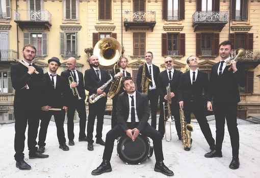 Bra Mon Amour: concerti live nel centro storico e gran finale con la Bandakadabra