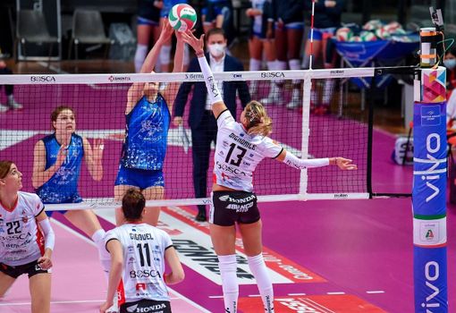 (foto - pagina fb cuneo granda volley)