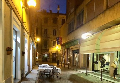 Il tratto di via Giacosa teatro dell'aggressione