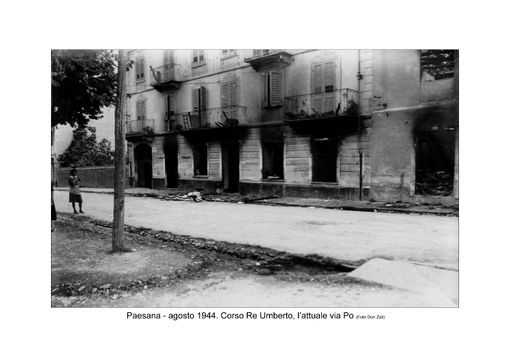 Paesana: l'incendio del 1°  agosto 1944. Corso Re Umberto attuale via Po in una foto tratta dal libro L’incendio di Paesana – Diario di guerra di un parroco di Montagna 1943-1945” pubblicata da Fusta editore