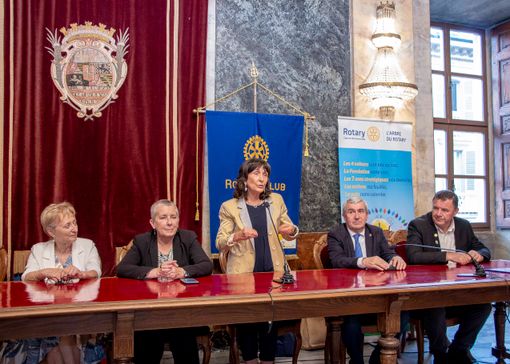 Il tavolo delle autorità Il tavolo delle autorità