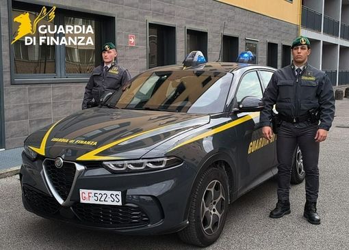 Donne anziane costrette a comprare elettrodomestici per migliaia di euro: vittime anche a Cuneo