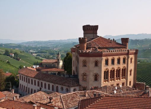 Il castello Falletti di Barolo Il castello Falletti di Barolo