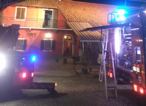 Camino in fiamme in un'abitazione a Cherasco, intervengono i Vigili del Fuoco