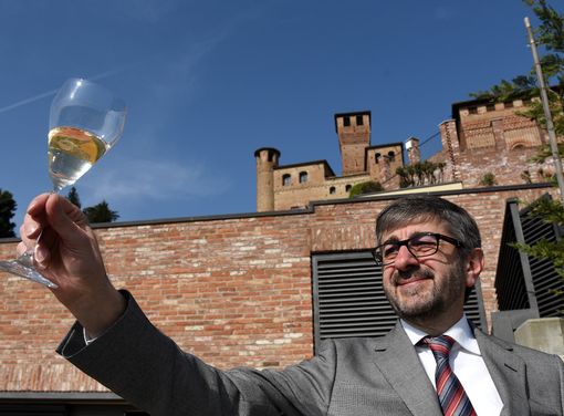 Giulio Bava, titolare con la famiglia della centenaria casa vinicola Cocchi (foto Giulio Morra) Giulio Bava, titolare con la famiglia della centenaria casa vinicola Cocchi (foto Giulio Morra)