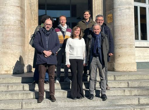 Il presidente Robaldo con il sindaco Fogliato e la dirigente scolastica Massucco dopo la prima riunione informale di coordinamento operativo Il presidente Robaldo con il sindaco Fogliato e la dirigente scolastica Massucco dopo la prima riunione informale di coordinamento operativo