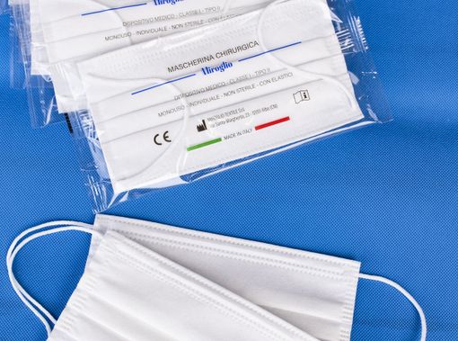 Mascherine Miroglio ora anche chirurgiche: due linee a Pollenzo per produrne 100mila al giorno