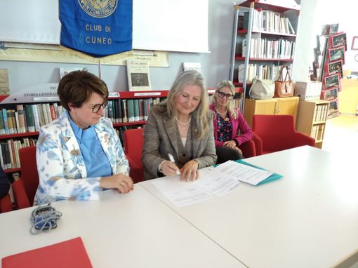 Soroptimist Club Cuneo e Comune di Borgo San Dalmazzo firmano la Carta Etica dello sport femminile Soroptimist Club Cuneo e Comune di Borgo San Dalmazzo firmano la Carta Etica dello sport femminile