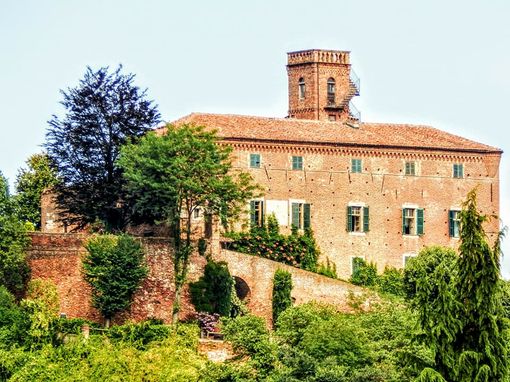 Il castello di Monteu Roero