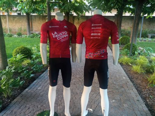 La Fausto Coppi celebra 35 anni: svelata la maglia dell'edizione 2024