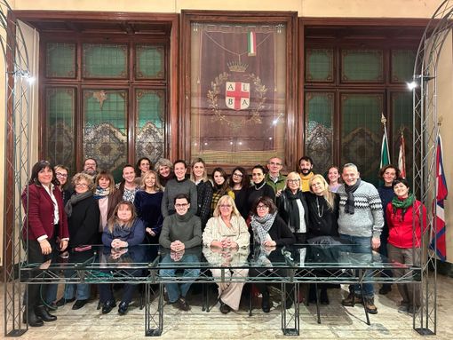 Foto di gruppo per la rinnovata consulta delle Pari Opportunità Foto di gruppo per la rinnovata consulta delle Pari Opportunità