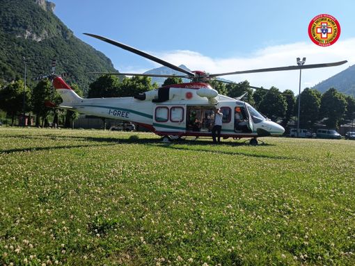 Valdieri, Soccorso Alpino e 118 recuperano famiglia bloccata in una zona impervia al Colle della Piastra