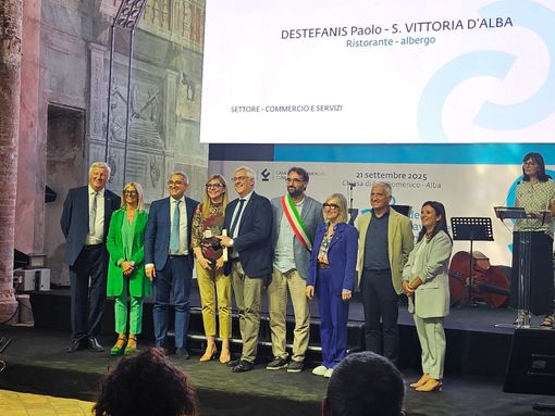 In foto Paolo Destefanis, tra i premiati alla cerimonia per la Fedeltà al Lavoro