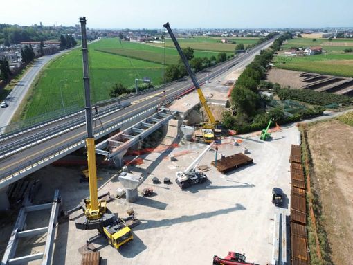 Il cantiere Anas lungo la tangenziale di Fossano Il cantiere Anas lungo la tangenziale di Fossano