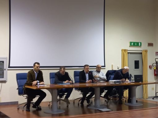 L’Alta Langa dice un no compatto al termovalorizzatore: “Raccolte 46 firme tra Comuni ed Enti, ora vigilerà l’Osservatorio”