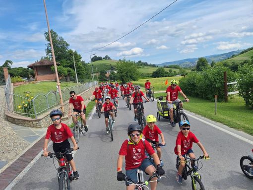 Un'unica pedalata lunga due eventi: Alba e il cammino verso la Vuelta
