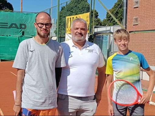 Da sinistra: Luca Raiteri, il giudice Fausto Cardinale ed il giovane Gobello