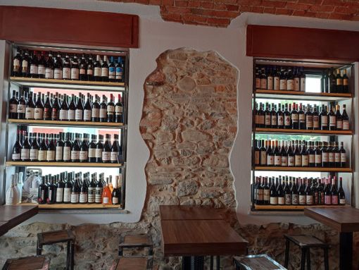 Dogliani, lunedì 29 agosto decolla il nuovo locale Vinicola23