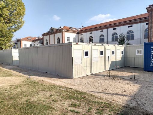 Alba, aspettando l’ampliamento l’Artistico Gallizio inaugura le aule-modulo Alba, aspettando l’ampliamento l’Artistico Gallizio inaugura le aule-modulo