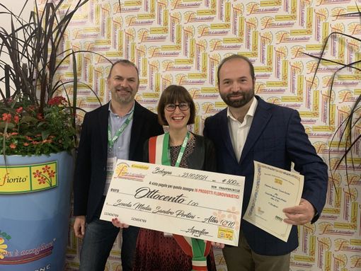 Alba si conferma tra i 54 Comuni fioriti d’Italia. Premio anche alla Media Pertini