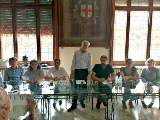 La compagine di Uniti per Alba (archivio)