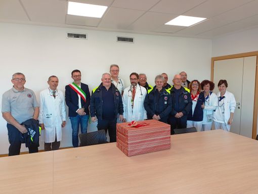 La protezione civile di Ceresole regala 51 distanziatori alla pediatria dell'0spedale di Verduno