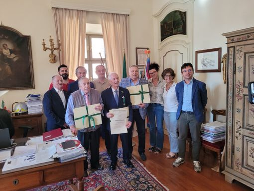 La Giunta braidese riceve l’ufficiale al merito Stefano Milanesio La Giunta braidese riceve l’ufficiale al merito Stefano Milanesio