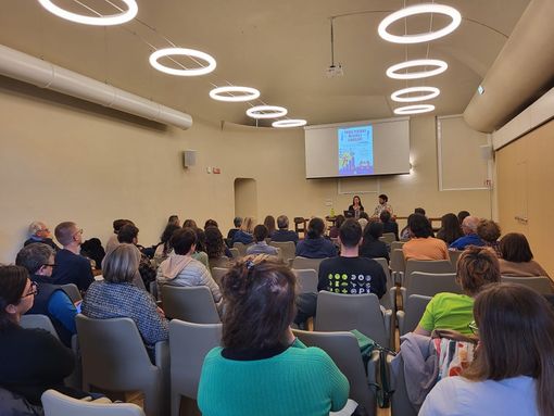 Un incontro nella sede del Pd albese in via Giraudi 4