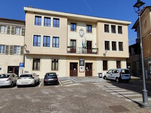 Il municipio di Montà