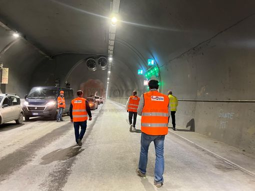 Fuori e dentro il tunnel di Tenda: le immagini e il racconto del sopralluogo a sei settimane dalla riapertura